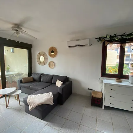Beach Appartement Denia 公寓 *